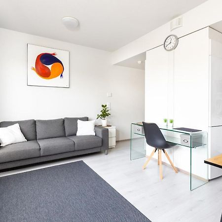 Ferienwohnung Valoisa Parvekkeellinen Kaksio, Oma Parkkipaikka Tampere Exterior foto