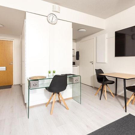Ferienwohnung Valoisa Parvekkeellinen Kaksio, Oma Parkkipaikka Tampere Exterior foto